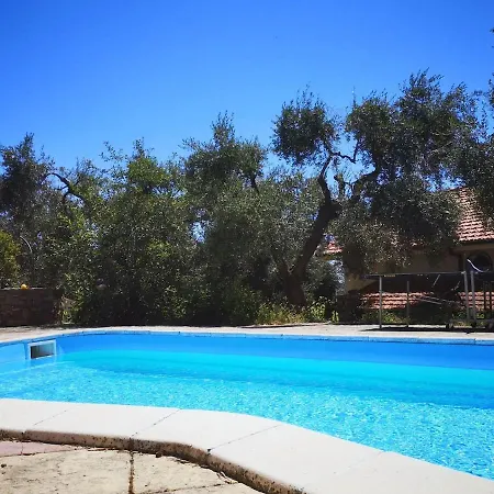 Con Piscina, Ac E Wi-fi *